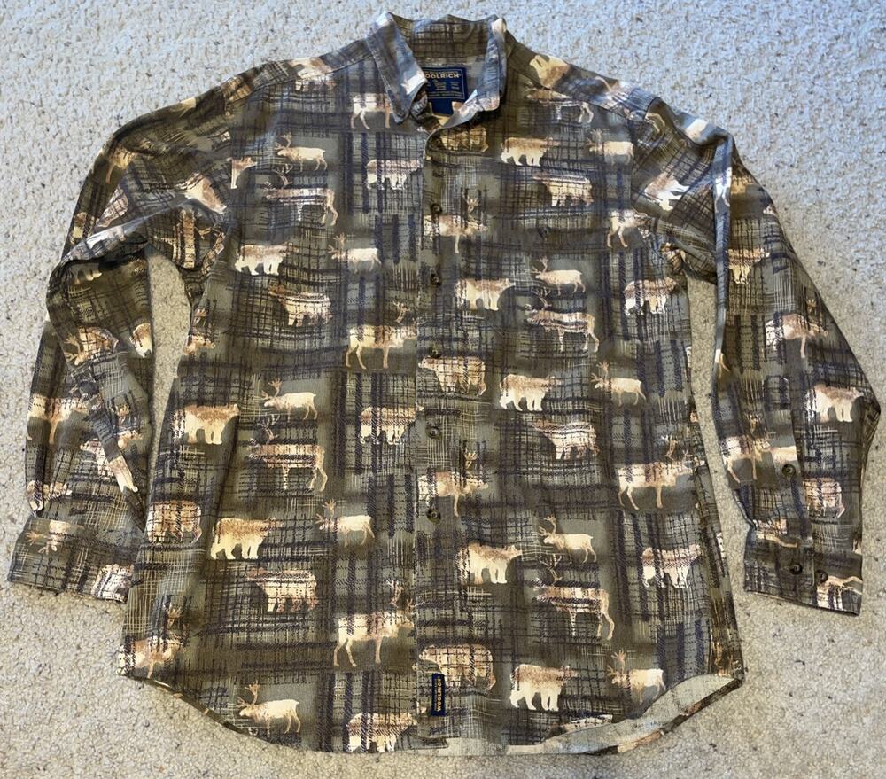 Vintage Woolrich Men’s Heavyweight Cotton Button Down Shirt Sz M Camo Bear